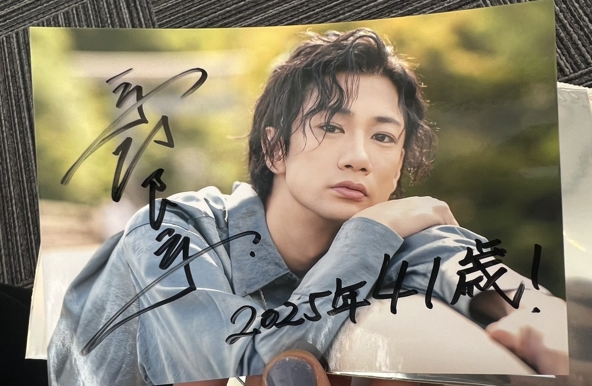 ばばりょのバーイベでランダムブロマイド(サイン入りが紛れてる)買っ