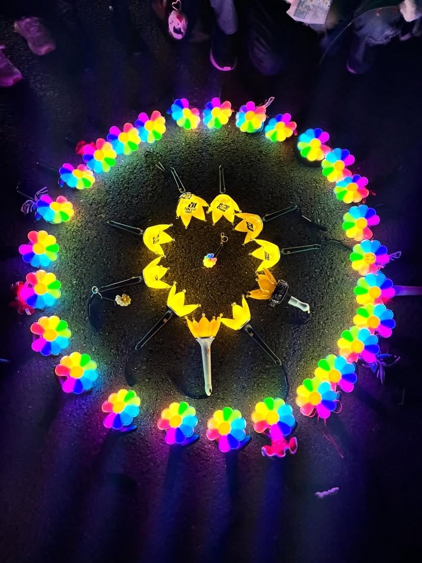 mims88124's tweet image. Gdragon created the prettiest lightsticks