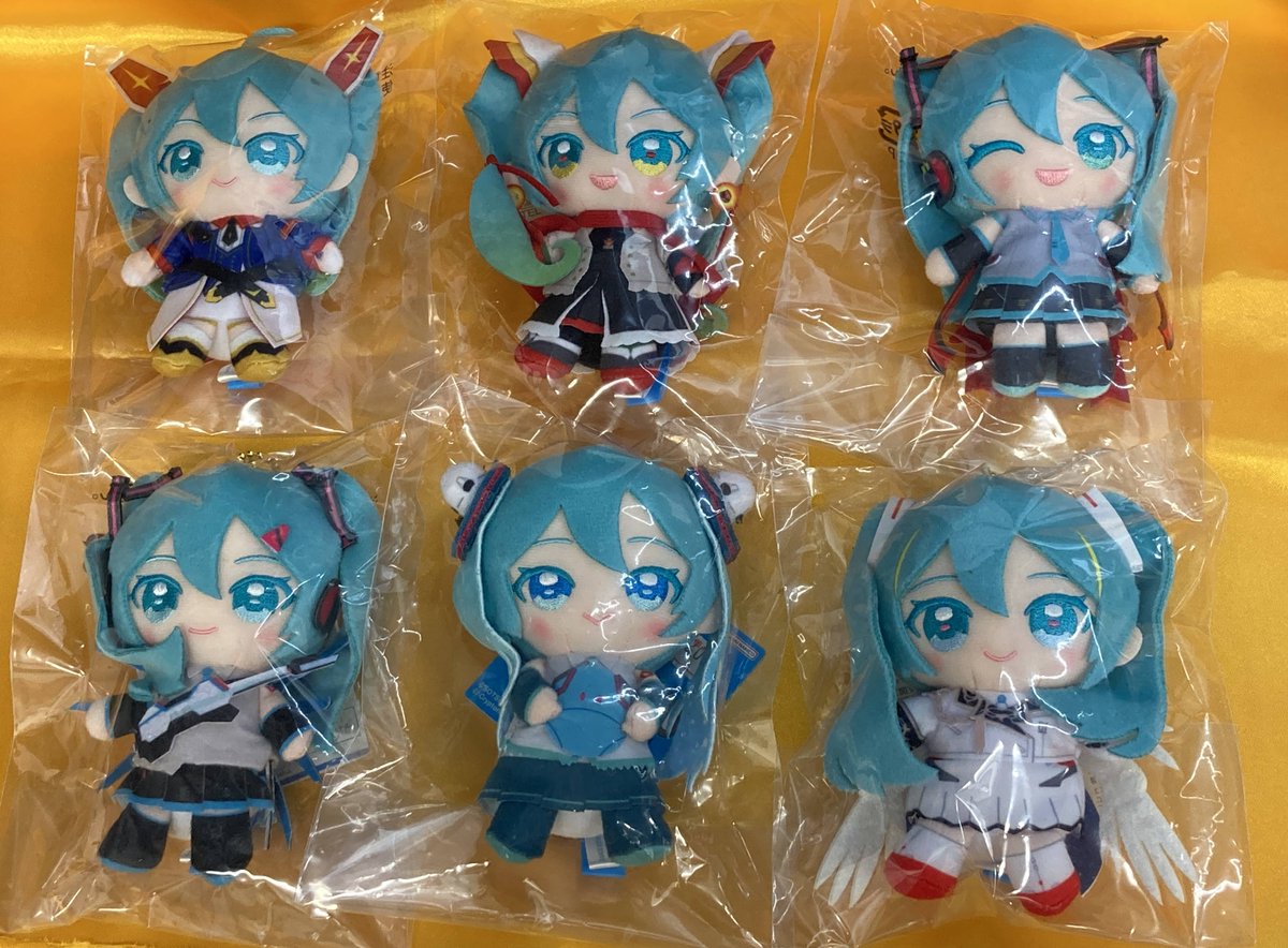 グッズ入荷情報】 🌟「ガンダム45周年×初音ミク」 Chibiぬいおすわり