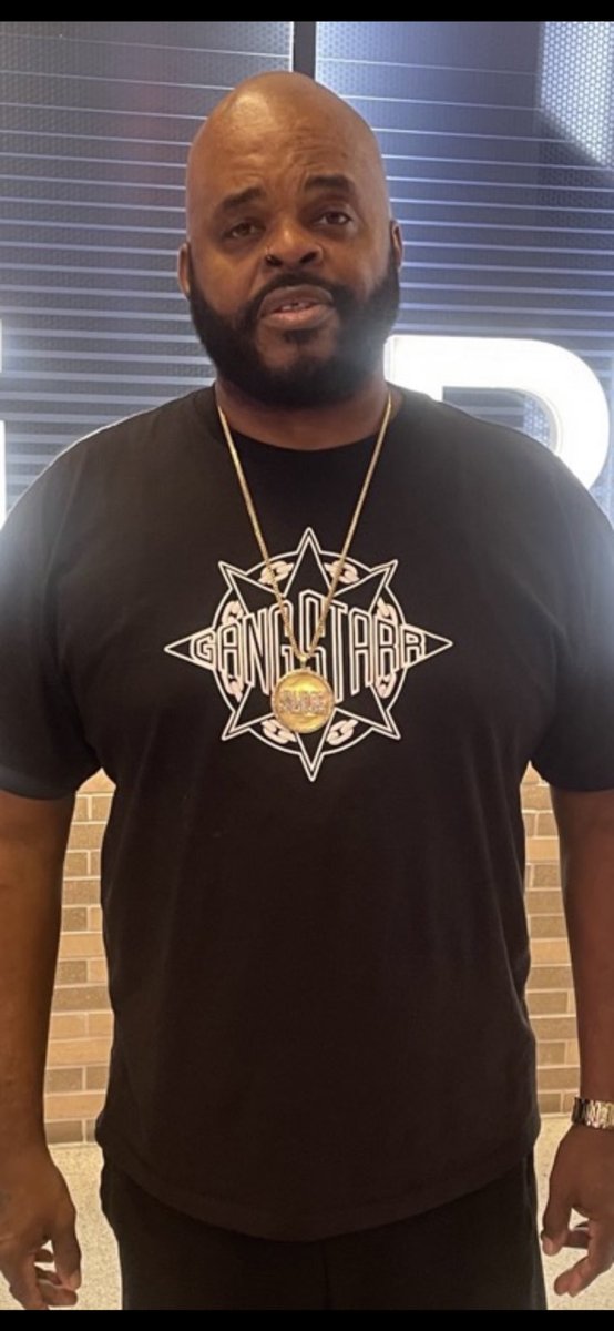 thereelbigshug's tweet photo. Blessed to see another birthday. More love more life.🫡 https://t.co/CjolGJsTl8
