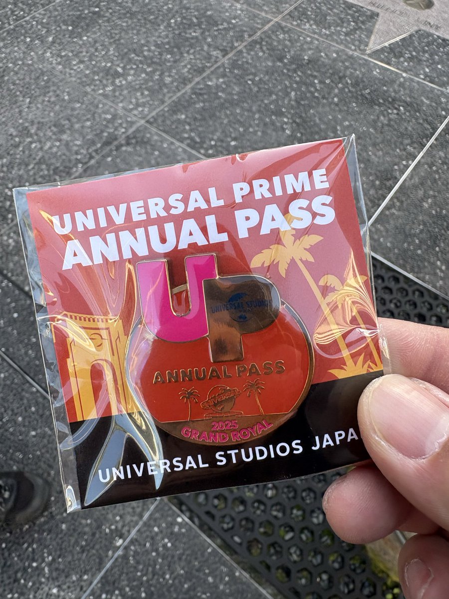 USJ 年パス　記念　ピンバッチ アニバーサリー記念品、配布開始‼／ 👑『ユニバーサル・プライム年間