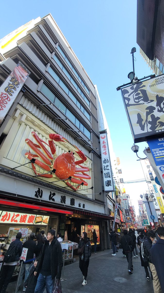 ラブブいっぱい買わされて、いやいや買わしてもらって(((^^;)からの、かにまん
