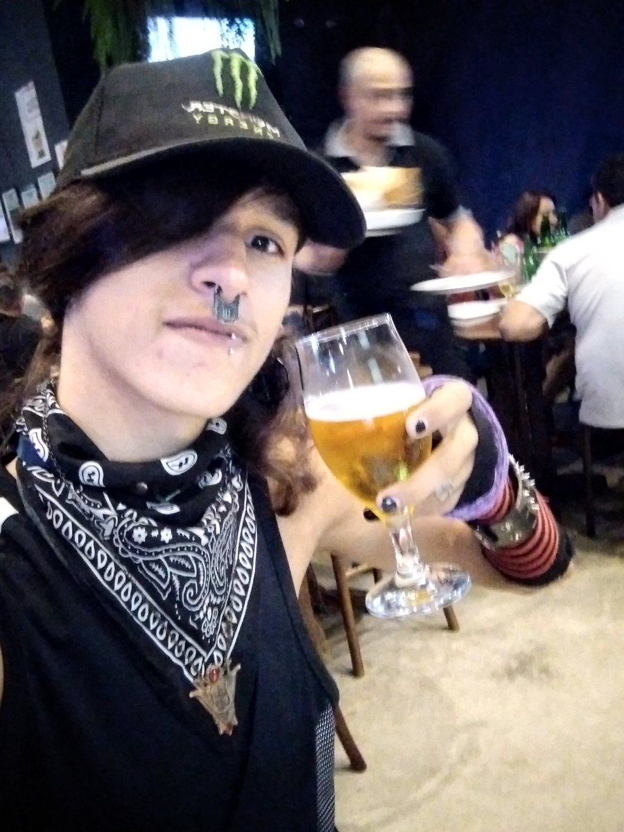 batyuri's tweet photo. Tomando Uma Sozinho Na Churrascaria
#tomandouma #churrascaria #churrasco #churras #churrasquemo #sozinho #alone #so #rolezin #rolezemo #roledesexta #sextafeira #sextou #sextemo #batyuriplays #emo #emocore #emocute #emobr #emolife #emostile #emoboy #emoscene #emoroles #rock #alt https://t.co/CiFiDOZRko