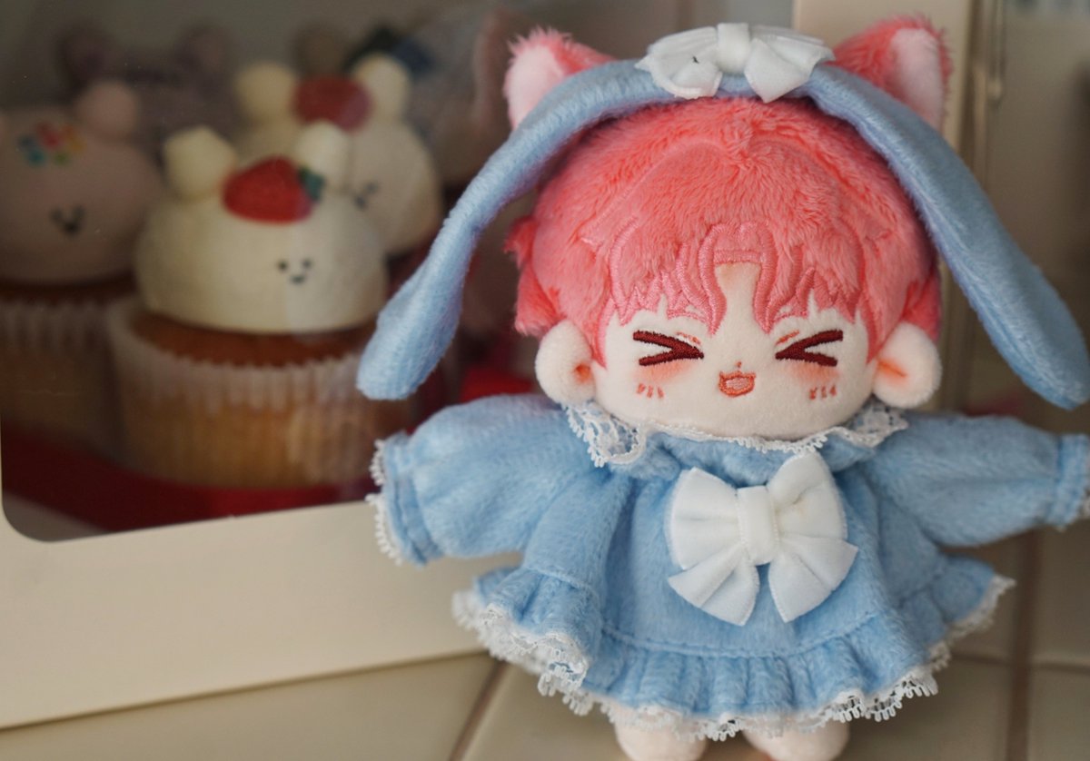 😆🩷:이거 진짜 다 먹어도 되요?!

두부님이 가져오셨던 곰돌이 컵케익 유진이가 다 먹어버렸데요<아님

👗:<a href="/mm_shop_/">🌷레빗퍼피🌷</a>