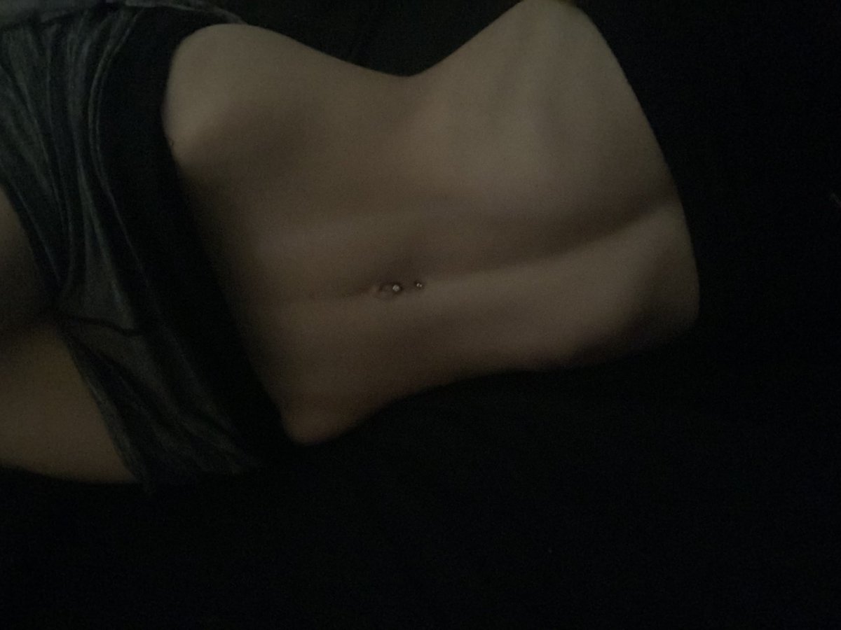 essenceofmel_'s tweet photo. bc from this morning bc why am i so wide omfgggdeegj gonna kay em ess https://t.co/VamFBrr6u7