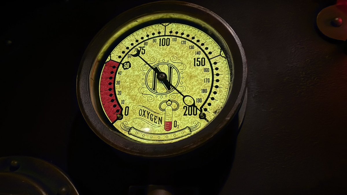 徳田  新之助 海底2万マイルのライドが進んでいくと共に変化する計器類大好き 酸素量