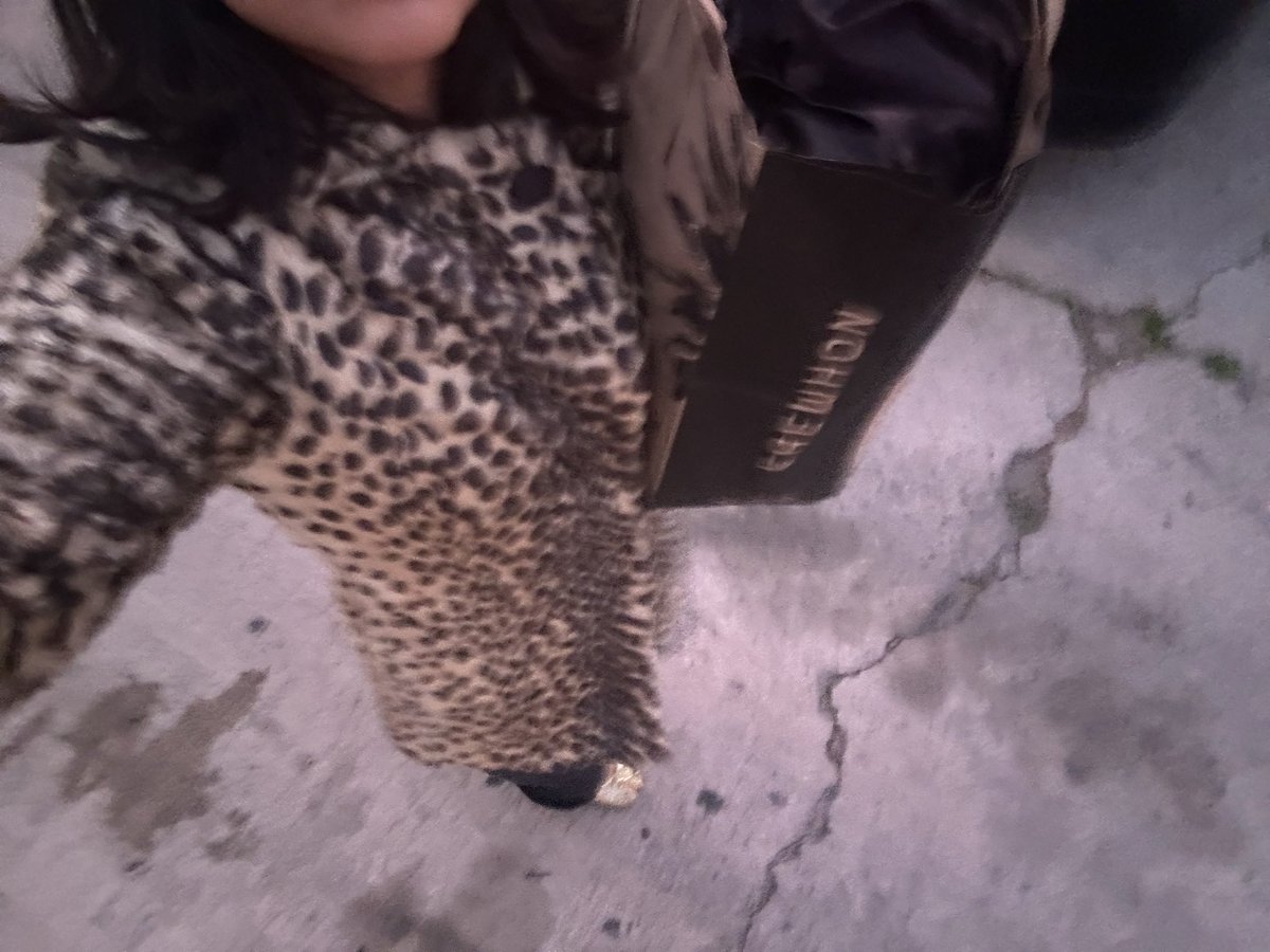 t (@tendergaze) on Twitter photo 