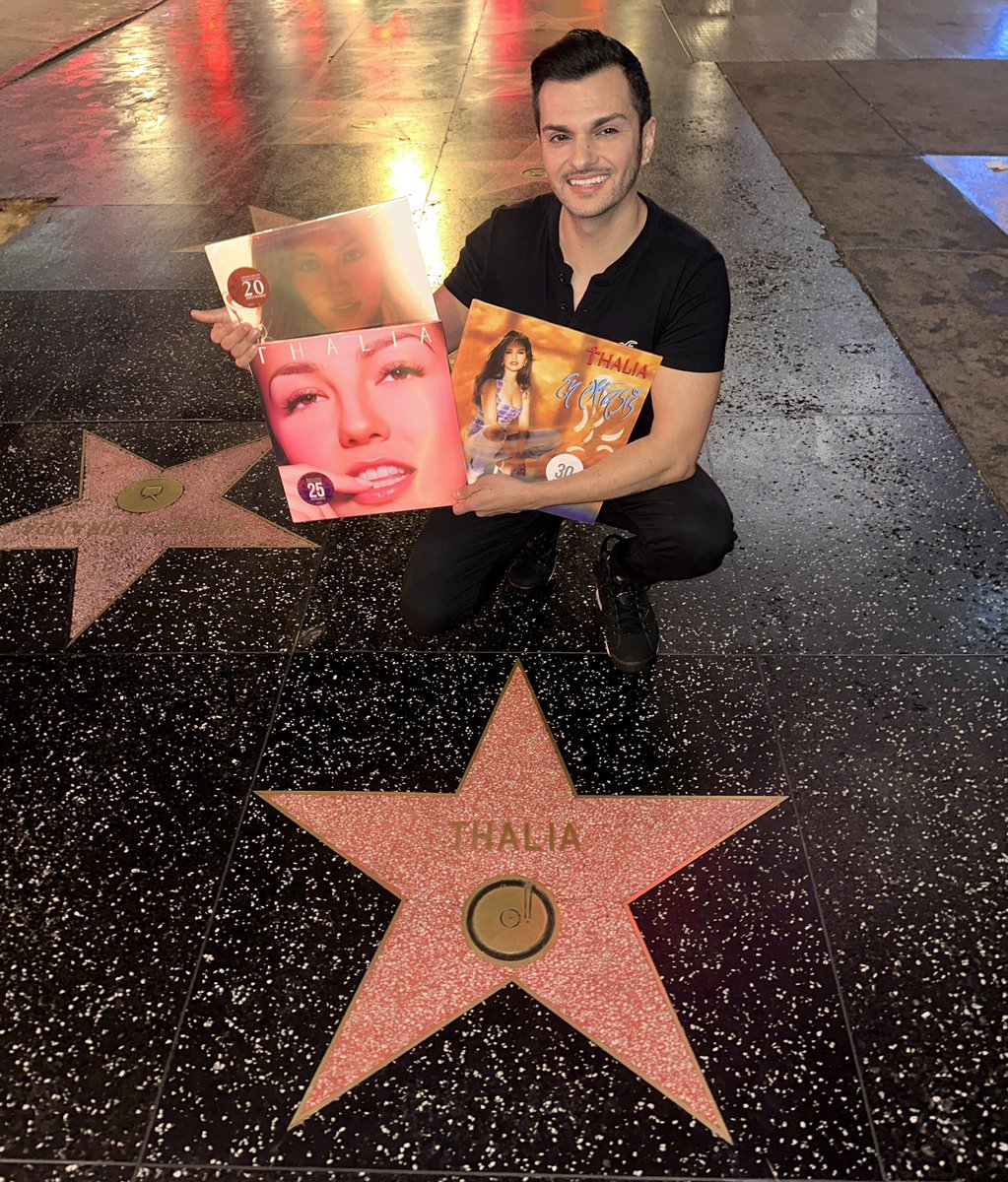 Luis_Camacho's tweet photo. Ir a @amoebamusic en Hollywood por los vinilos de @thalia, me recordó cuando de joven iba a comprar sus CDs en persona. 💿💖✨ https://t.co/xSFwWnkTRn