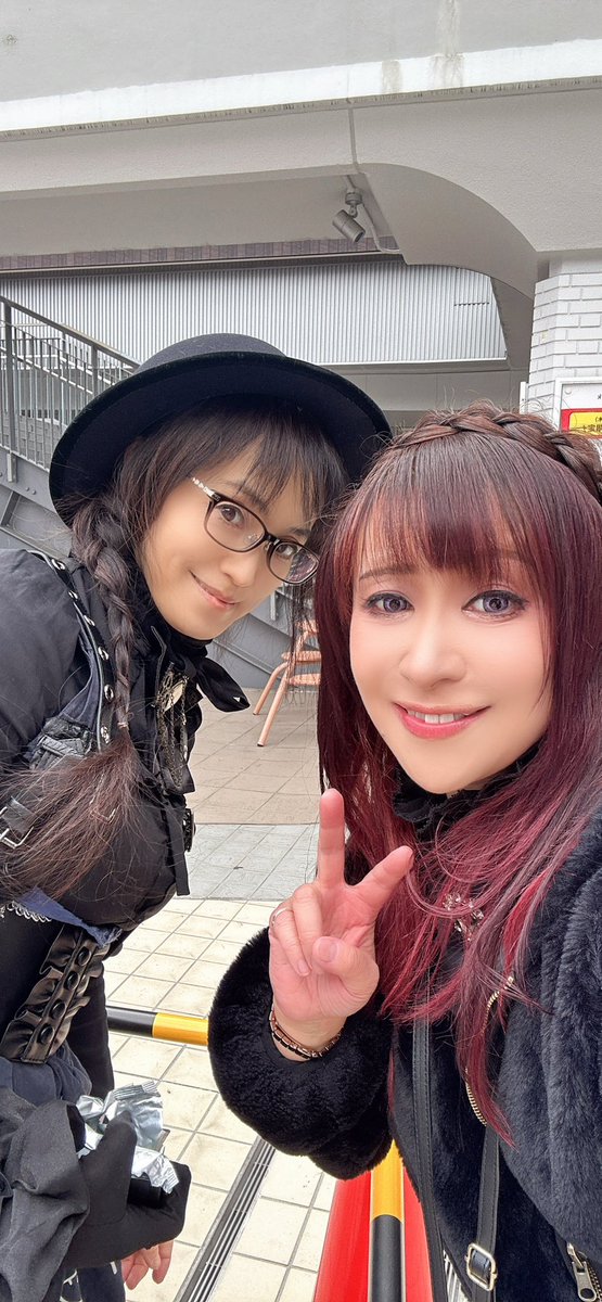 tubaki37's tweet photo. フローリスのくるるちゃんとMizukaさんとまなあちゃんとナウい☆ヤングのhozuちゃんとパチリこ💖✨️嬉しい♥️
ありがとうございます❤️
#栄メディアヒロバ #アニメ映画祭 #秘密結社フローリス #hozu https://t.co/QMoZYDHjYR