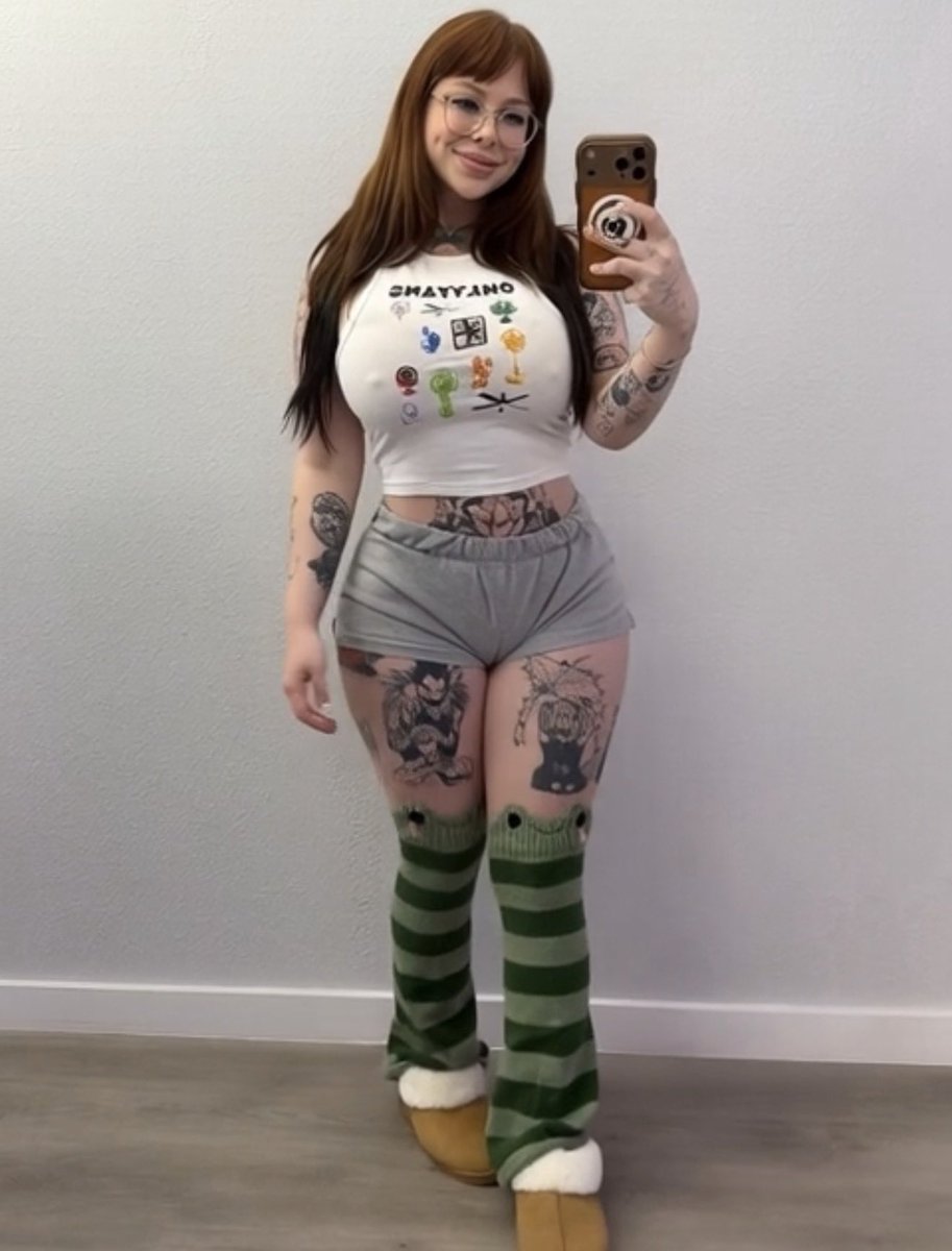 zbokap's tweet photo. do u like tattood girls https://t.co/TICe96JcKz