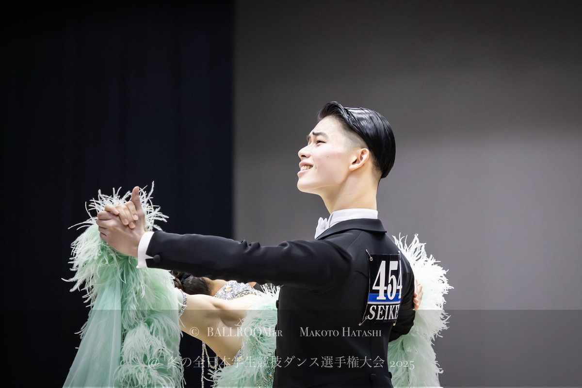 全日本学生競技ダンス選手権
#冬全2025
Waltzの部　第7位

成蹊大学

諸星・石井組