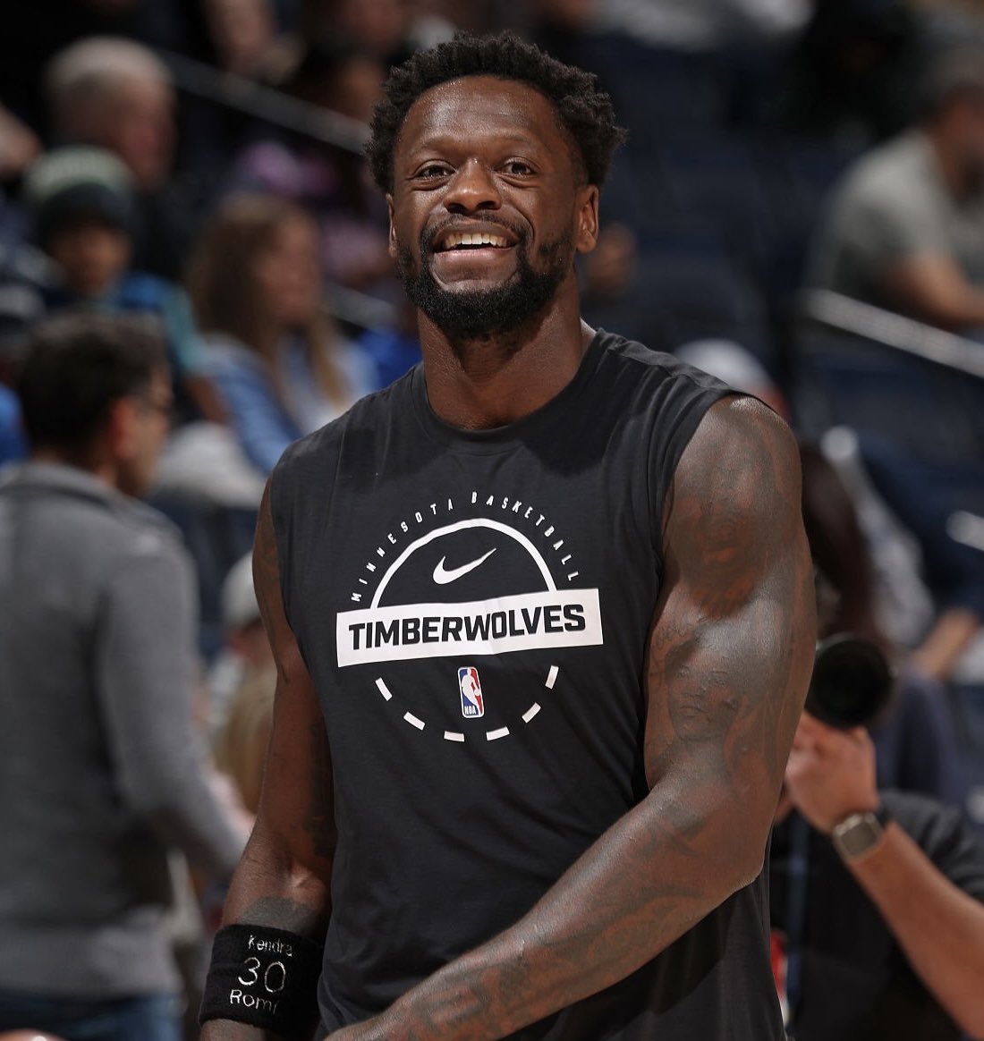 Julius Randle this season:

23.0 PPG
7.2 RPG
6.0 APG
50/36/84%

All-Star?