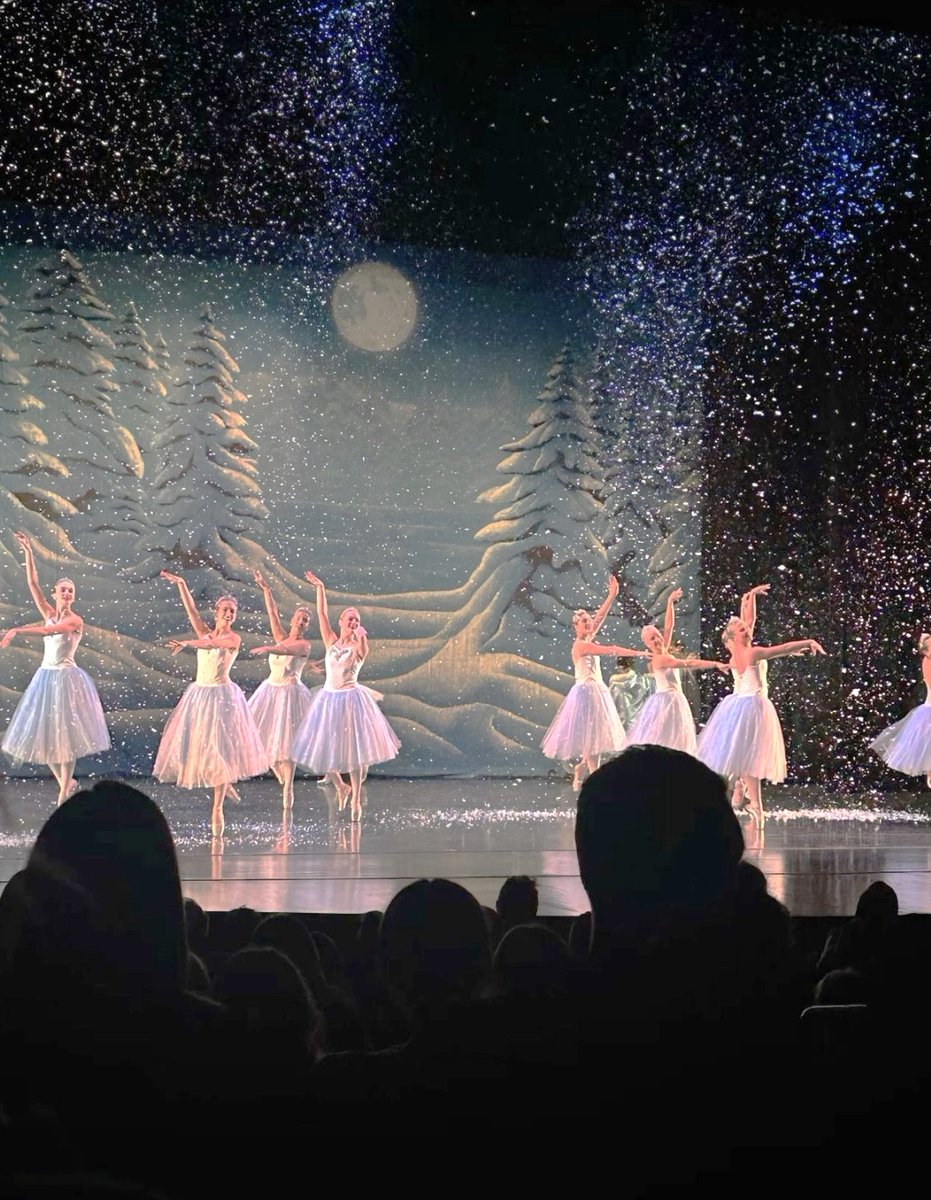 dreamyyarchive's tweet image. the nutcracker
