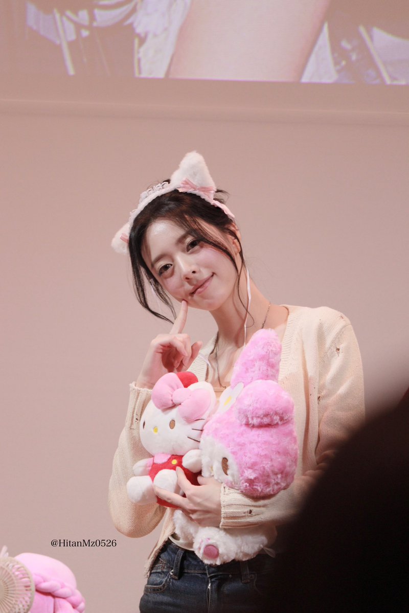 itzy ユナ GWBG makestar 12個限定 クッションキーホルダー itzy ユナ GWBG makestar 12個限定 クッションキーホルダー - メルカリ