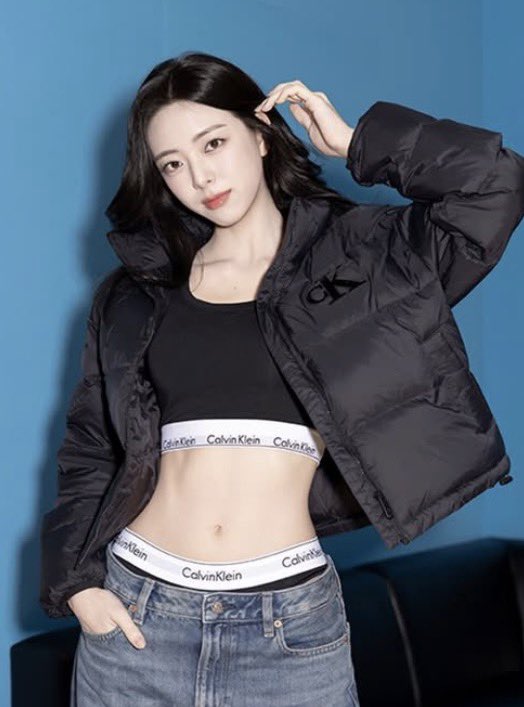 CK suits her so well 🔥

#YUNA #유나 #신유나