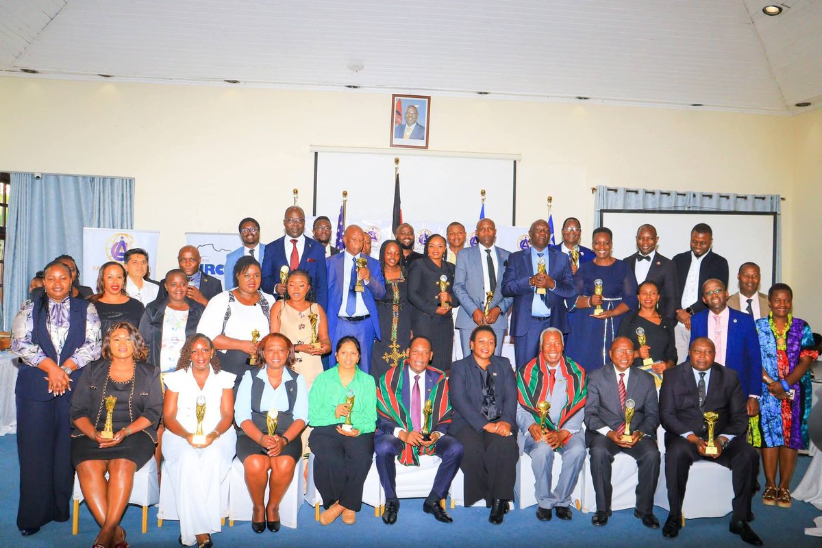 TheMCSK's tweet image. #MCSK proudly celebrates our CEO Dr. @EzekielMutua, who was honoured at the Arise Circle Transformational Leadership Awards held yesterday at @SafariPark_H, Nairobi. The event recognized outstanding leaders driving positive change across the country.
Read: ln.run/xvGpu