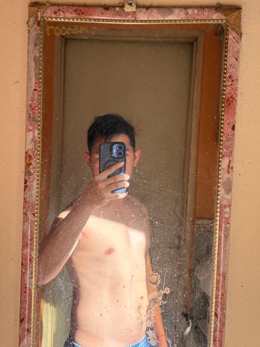 Lee Vogue tweet media