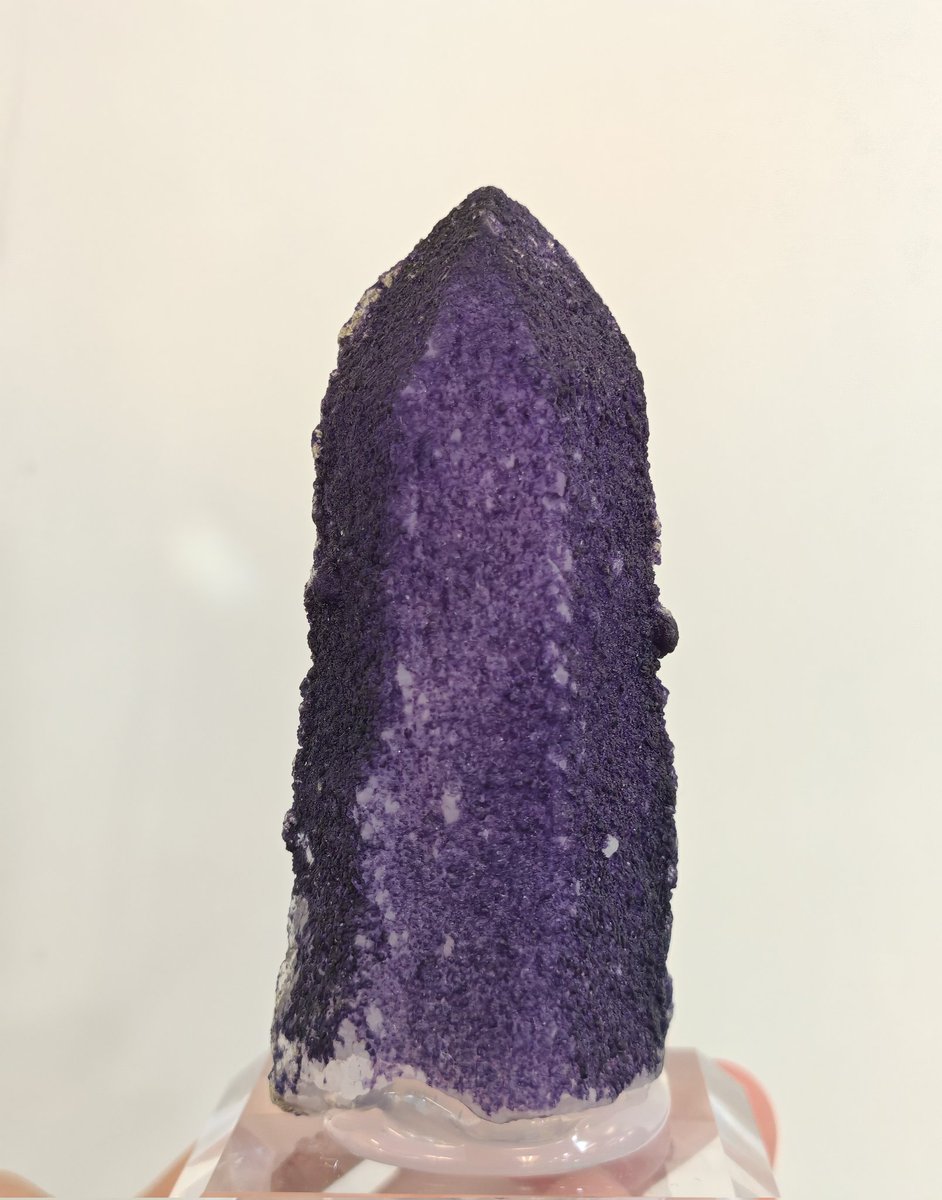 11mineral's tweet image. お知らせ

鉱山New Find商品が最速便で届きました。

12月上旬 中国内モンゴル新産フローライトonクォーツ

最近話題のブルーベリーカラーフローライトonクォーツ

今から台座を取り付け展示いたします。

#東京ミネラルショー
#池袋ショー