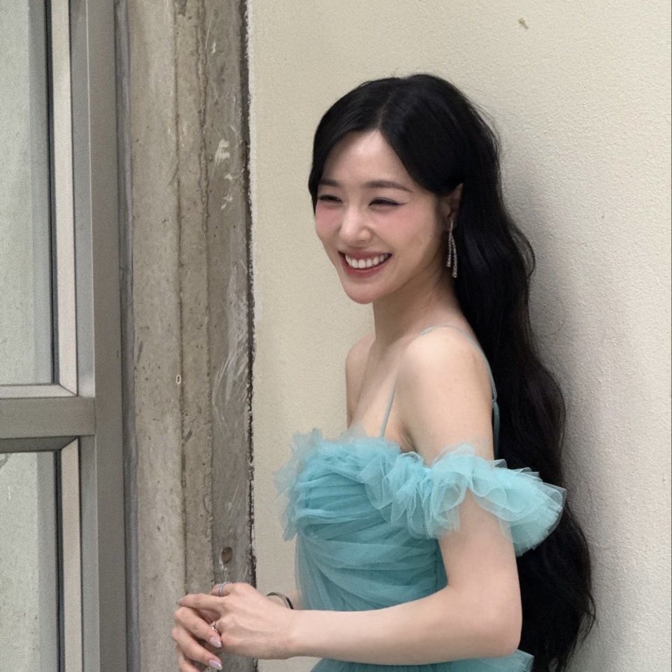 imagine winning her heart