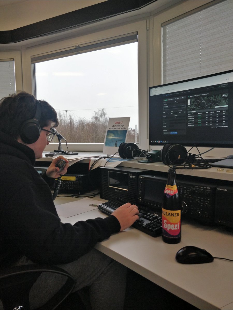 CQ 20m de DQ0YOTA
Operator Felix DF3LX
Live from DARC HQ in Baunatal

#DARC #DYM #YOTA