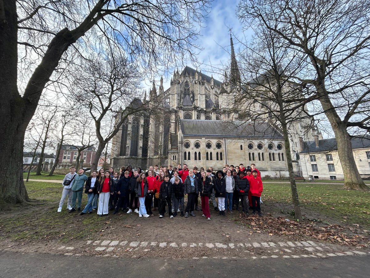 bowerparkac's tweet photo. Breakfast with the locals, Cathedral, tour of the old town, shopping on Amiens market #powerofbower https://t.co/IUCejSZrOd