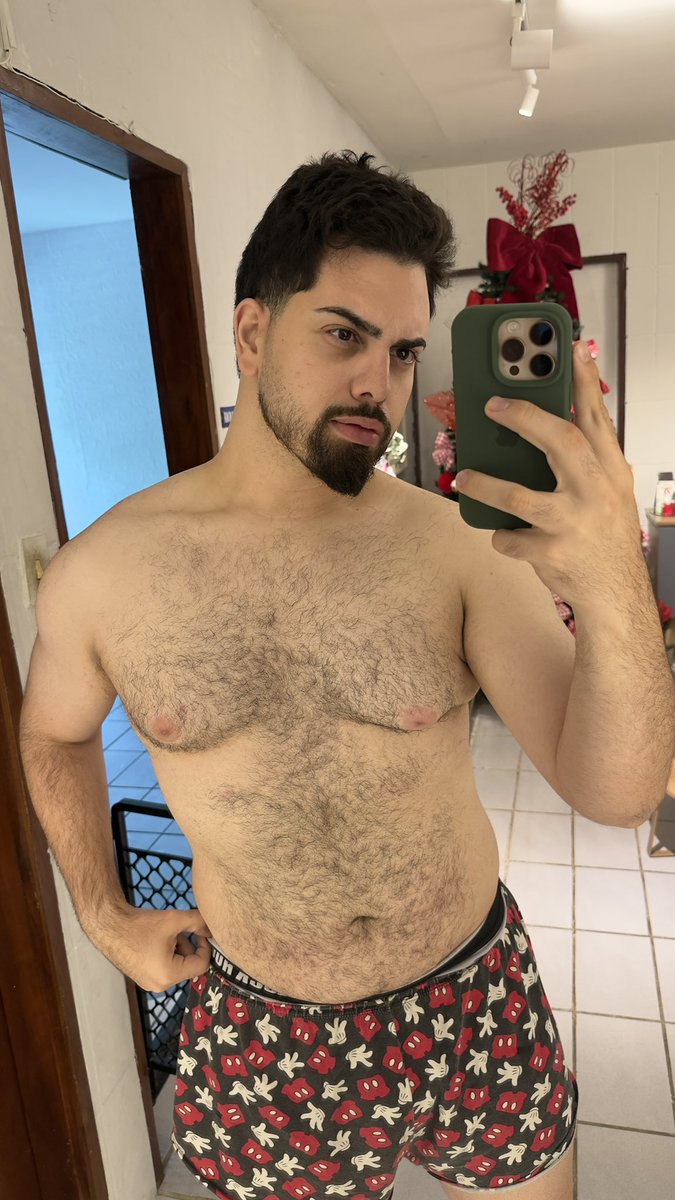 karaynpoc's tweet photo. sem acreditar que 8 meses separam essas fotos kakakakakaka https://t.co/lkD24yzTGq
