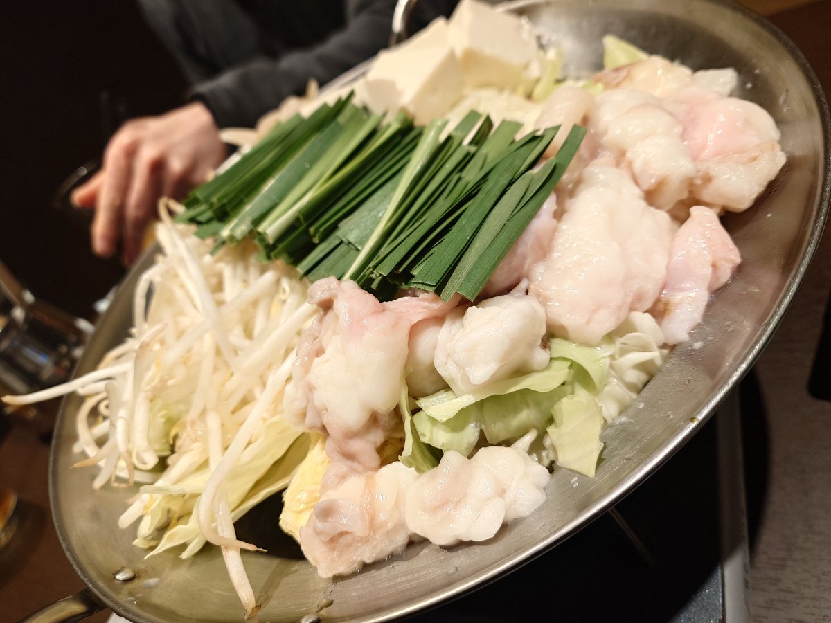 今日はすぺさん・らんらんさんと箱根ガラスの森美術館へ！
クリスマスムードの館内で、綺麗な展示とモンブランの値段に圧倒され、沼津まで下って欧蘭陀館まで聖地巡礼(?)
その後、フッ軽のとぴおさんと合流して皆でお喋りしながら夕食を楽しんできました(*´ω｀*)