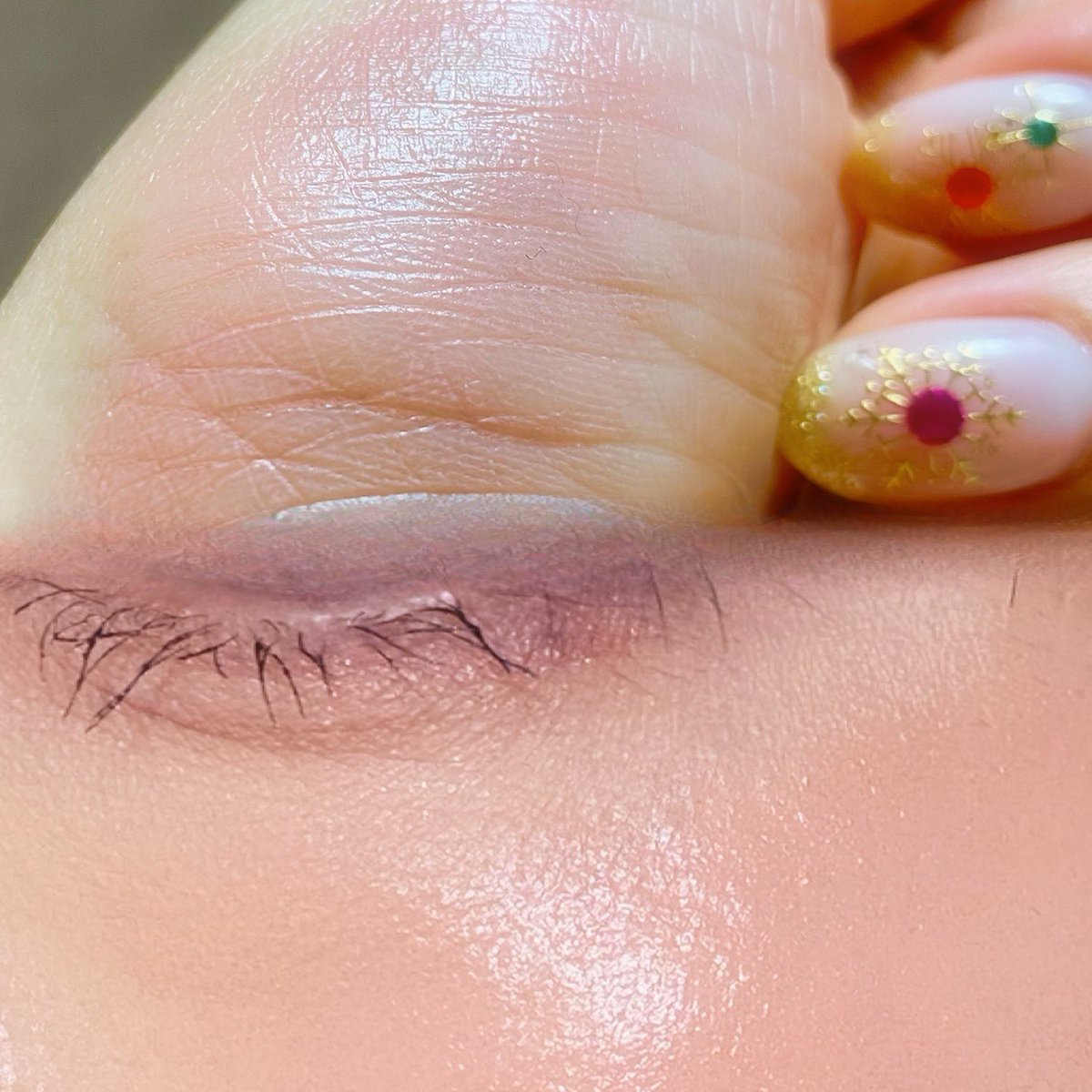 b8y9cYXvF238566's tweet image. 《PR》#powderroom(@powderroom_jp )様から
#VIDIVICI (@vidivici_jp）様の
🤍ペタルグロウクリームチーク🤍の
（05SOFTY ROSE）頂きました！🌸
韓国オリーブヤングで1位の人気チーク💘
しっとりした花びらからインスピレーションを得た
ピュアで透明感溢れるチークだよ✨