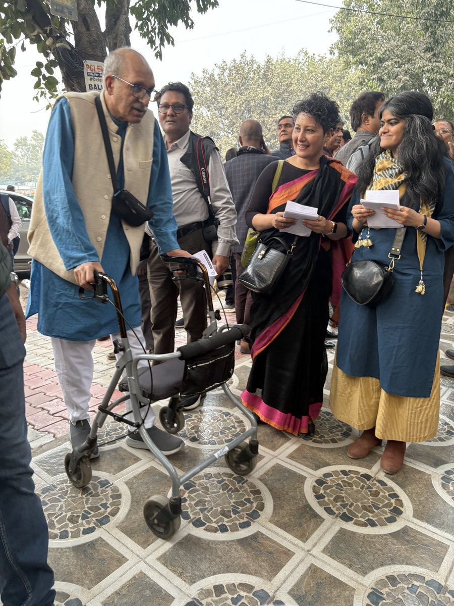 PCITweets's tweet photo. The clock is ticking.
You have less than 1.30 hours to count your vote in #PressClubElection
#PCIElection2025 https://t.co/gUI1qiIy9r