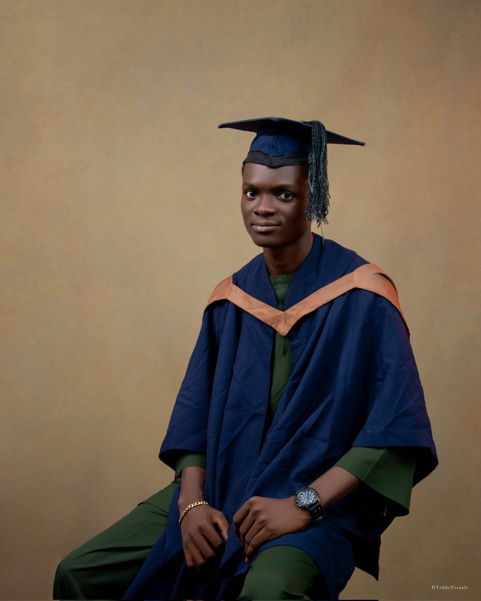 saikodotman's tweet photo. Olasupo Oladotun Clement
B.A Religious Studies
Second Class Upper Division 🏅
4.05/5.0 🎓
Grateful for this chapter
#OAU49thConvocation https://t.co/gt4PWWAvSU