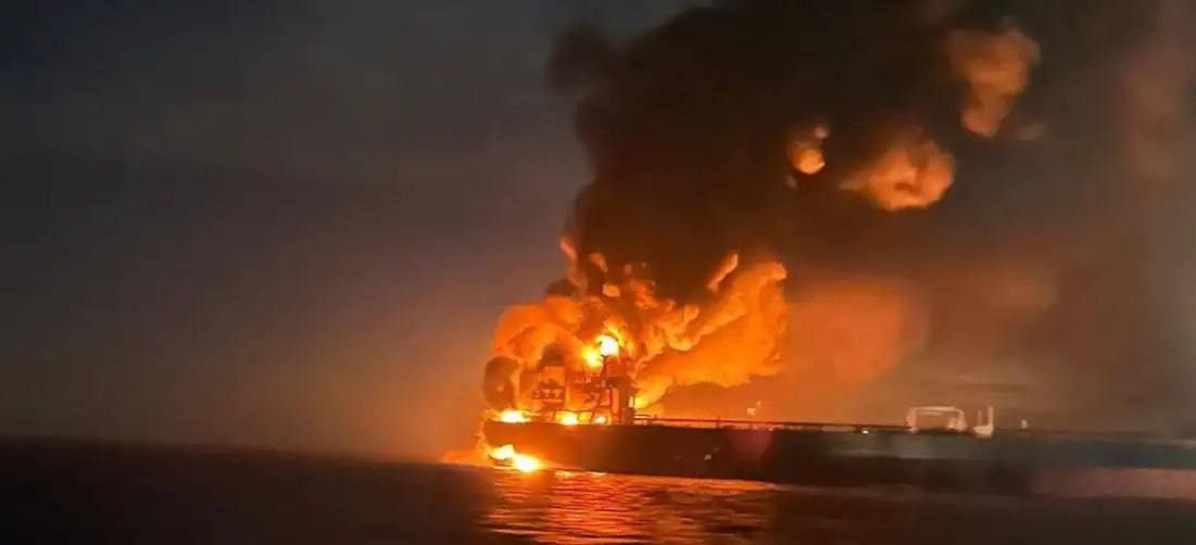 AllaPoedie's tweet image. ‼️Trump a donné le feu vert à l'Ukraine pour des frappes contre la « flotte fantôme » russe. - @DeutscheWelle 

🔥Les États-Unis ont également fourni à l'Ukraine des données de renseignement pour la #destruction d'installations énergétiques russes.

Tant que cette administration