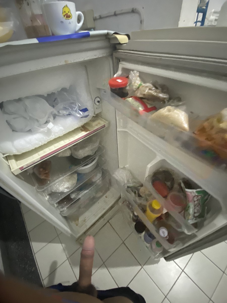BKabb7's tweet photo. ไม่มีไรให้กินเลยอ่าา #เงี่ยนควย #ทาสชาย #คุยเสียว https://t.co/Qojbux7vNs