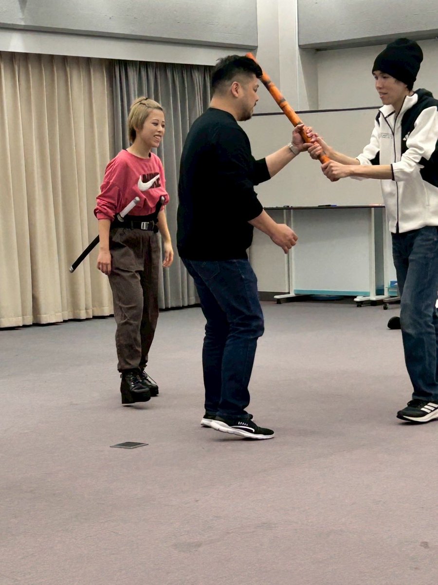 goudoutak's tweet photo. 公演まで1週間きってしまいました…この土日でみんなで追い込みで稽古に励んでます！

年明け最後の公演みんな年明け前にぶっ飛ばして行きましょう！(山口)
#2025TAk合同公演
#KNOCKUP https://t.co/2zhbycWSU8