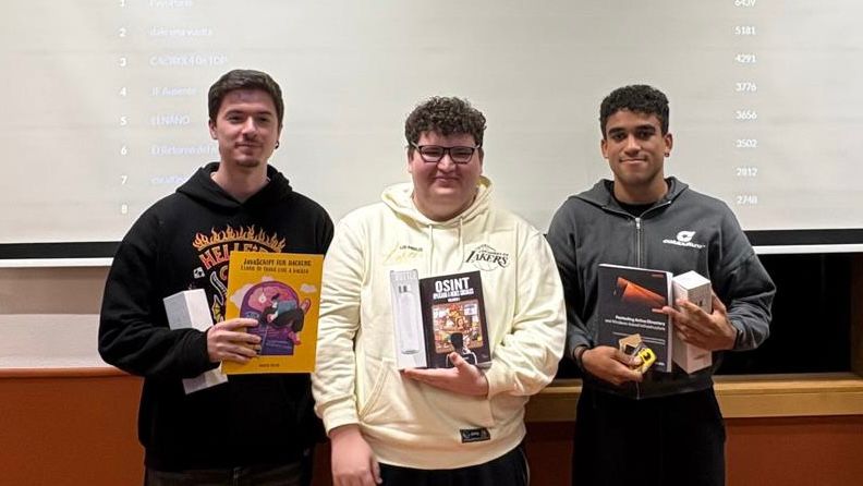 SeekNHack tweet media