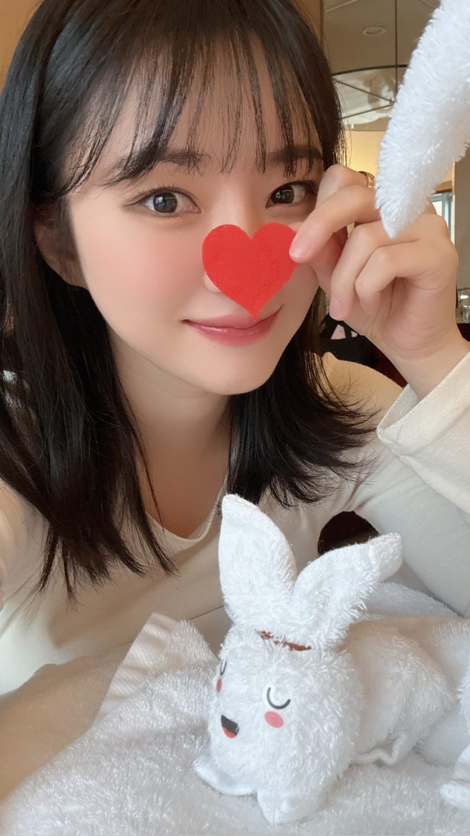 커헠ㅋㅋㅋㅋㅋㅋ 연상... 연하... 같다
근데이제오른쪽이연하?..인..?
ㅋㅋ
죄송합니다