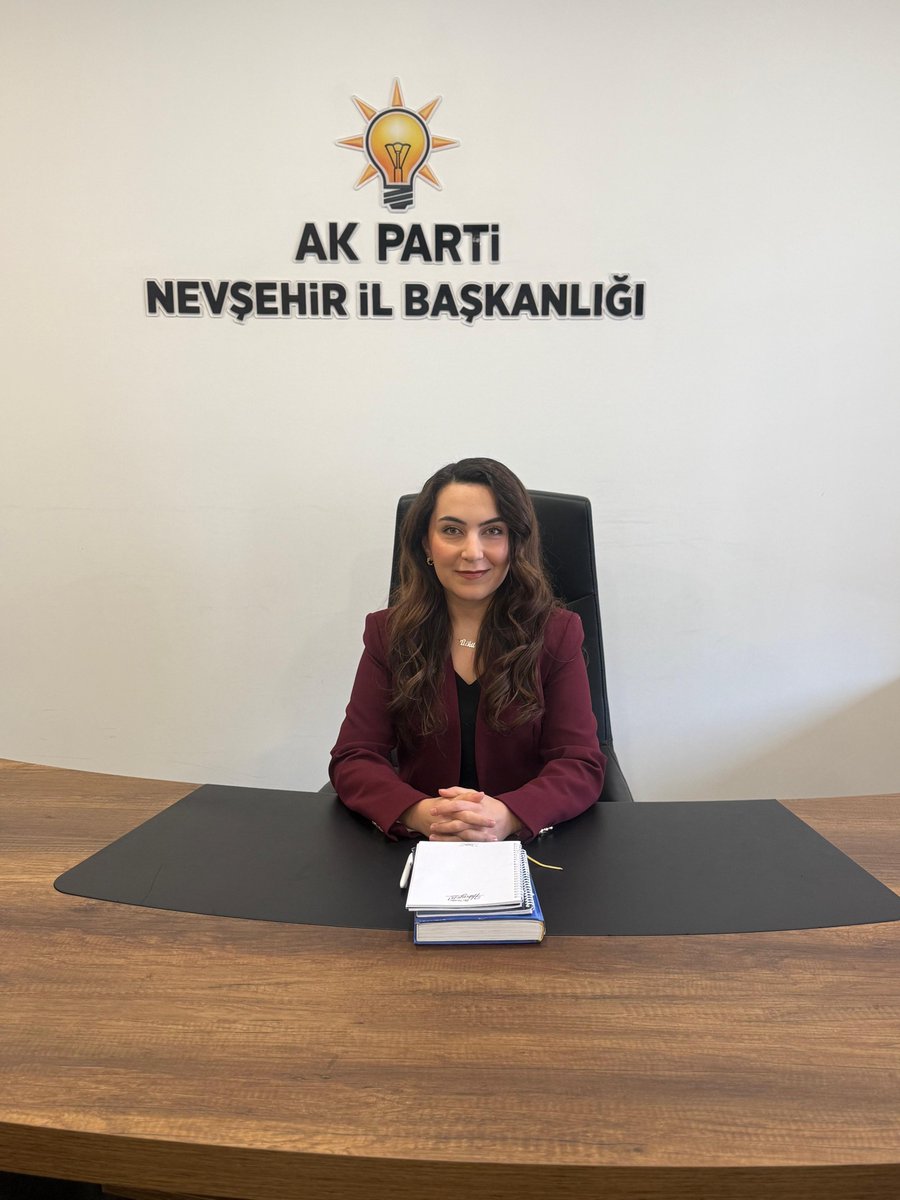 İl Başkan Yardımcımız Ülkü Kurutlu Nöbetçi Başkan uygulamamız kapsamında İl Başkanlığımıza gelen misafirleri ağırladı.