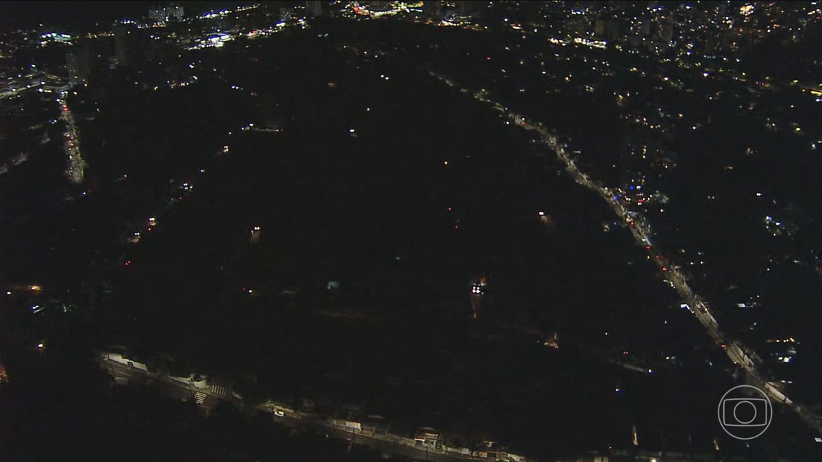 g1saopaulo's tweet image. Justiça manda Enel religar energia imediatamente para quem foi prejudicado com o apagão em SP glo.bo/6cr1alj