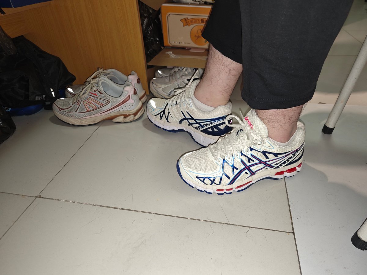 #asics new gift (✧∇✧) kayano 20