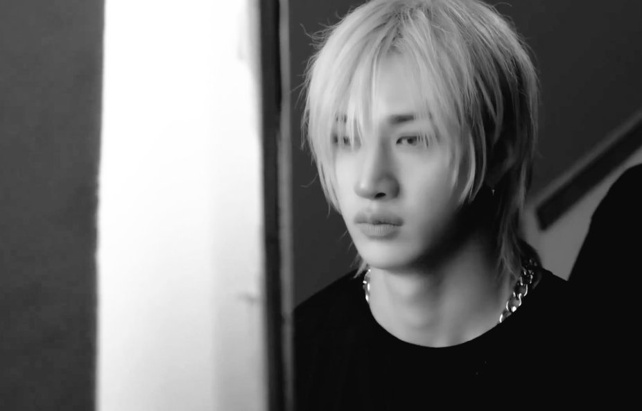 3 (@3racccha) on Twitter photo 