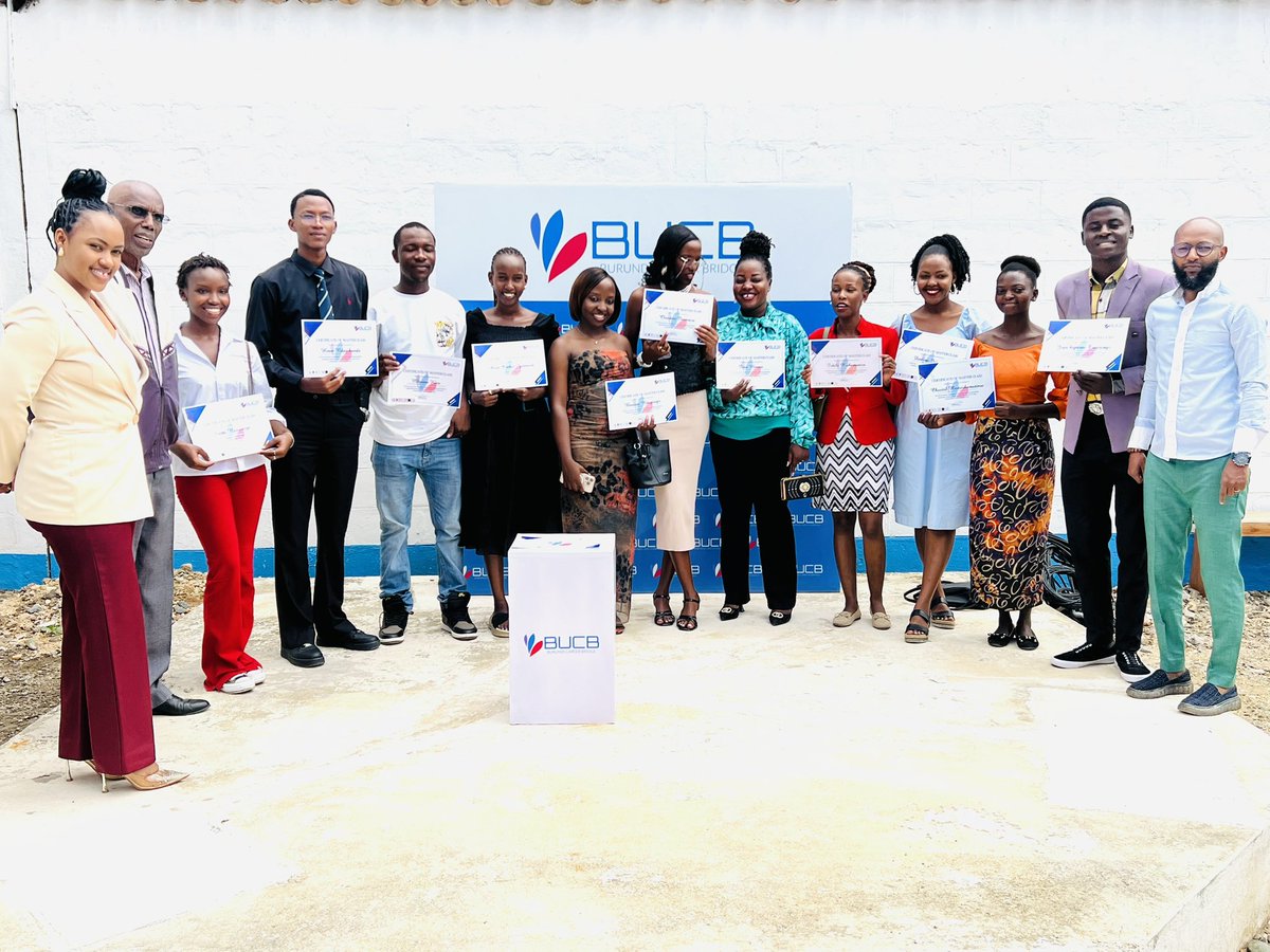 ✨ Today we celebrate voices transformed into power with the graduation of the 1st Cohort of Masterclass in Public Speaking!

🎓 From silence to eloquence and from learners to leaders .Congratulations to our first cohort graduates!

#Speak #Confidencethroughspeech
#stagetoimpact