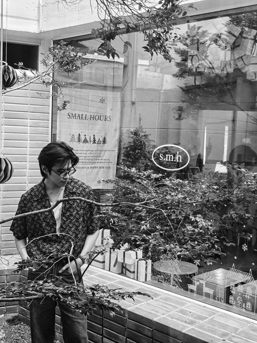 rathavit1997's tweet image. รวมมิตรรูป

ปล. ไม่ใช่ไม่คิดถึง ไม่อยากเจอนะ แต่แค่อดทนรอ พร้อมกระโดดกอดดด 🤩😘

#คนของแปลน