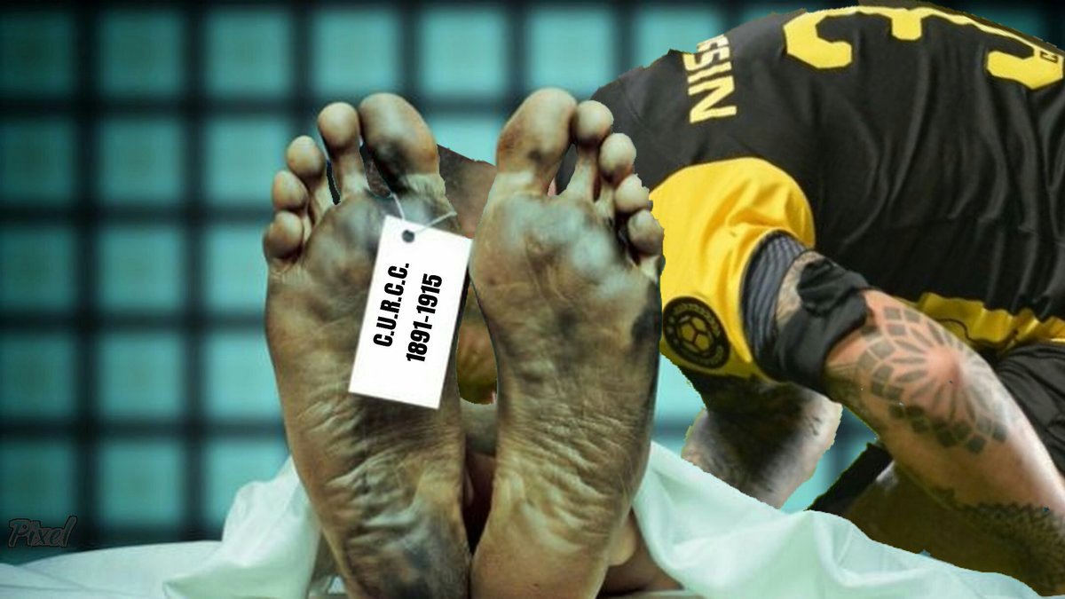 Te imaginas cumplir años y no festejarlo por perseguír una mentira?
Será más digno chupársela a un cadáver?
Felíz cumpleaños gallina 

#ElRegaloDePapá