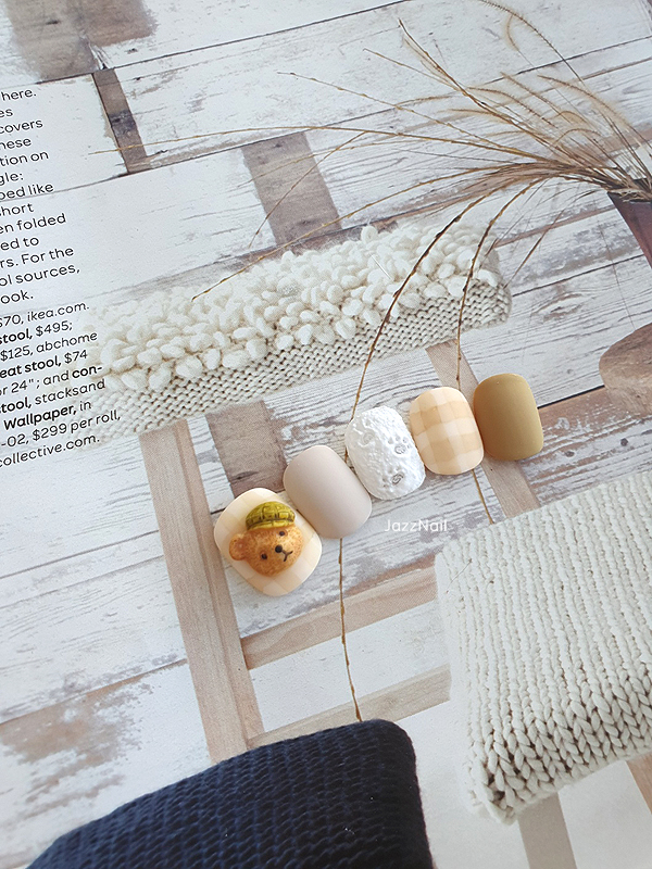 곰돌이 발자국 네일
blog.naver.com/jazznail/22368…
올해 겨울도 귀욤귀욤한 네일팁 하십시여.

주문폼 주문서 naver.me/xLJrkiBL