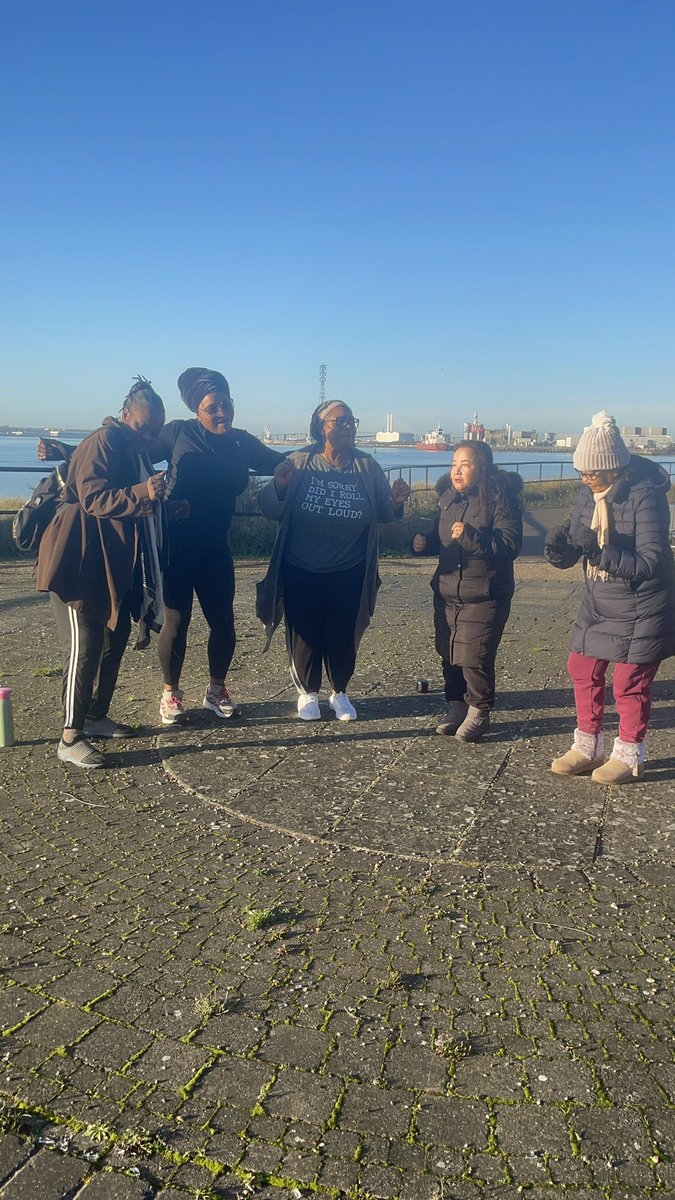 nafhealth's tweet photo. 5K walk done 👟❄️
Well done to everyone who braved the cold!
📍 8:20 AM | 🏃🏾♀️ 8:30 AM
🍎 Nutrition Workshops: Thu 6:30 PM
#EatBetterEatCheaper #WalkWithUs #MovementIsGain https://t.co/0cBWrBedF3
