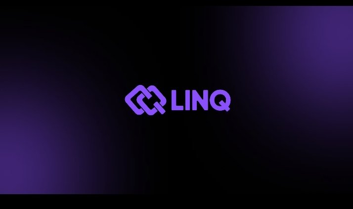 Mastershangs1's tweet photo. Thank you @uselinq for the merch..I really appreciate. So what's linq? Linq allows users to convert their USDC to naira with direct bank transfer instantly 
✅ fast transaction 
✅ instant bank payout 
✅ all sui wallet supported 
✅ secured security 
✅ 24/7 support team https://t.co/bNYCPlDCMQ