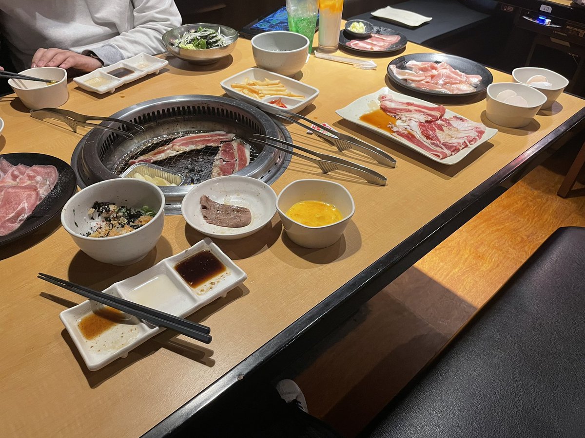 きなこもちがいると席が狭いとか言っちゃダメですよ。