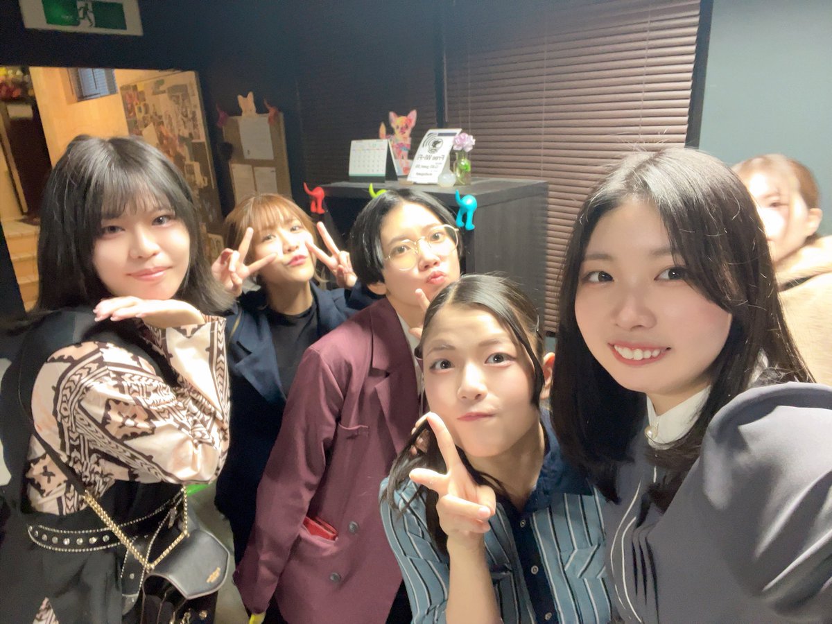 kt_stars91's tweet photo. #12人の怒レル女性たち
2日目昼公演終演しました✌🏻
皆さまありがとうございました！
満杯の客席がとても嬉しかった🥹

夜公演も満席となっております🙇‍♀️
気になってる方リピート希望の方は、明日以降の公演ぜひお待ちしております🙌🏻 https://t.co/5LZhC4oVr6