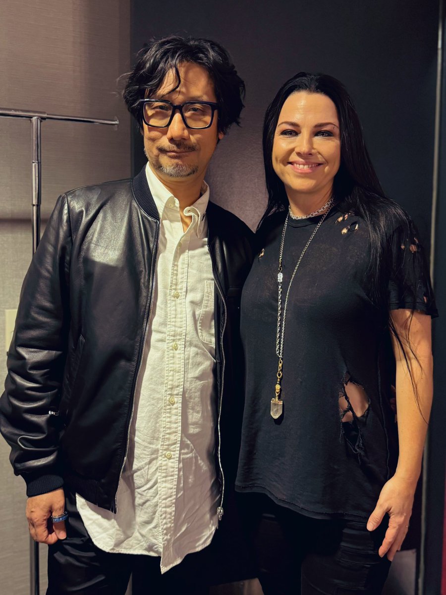 HIDEO_KOJIMA_EN's tweet image. With Evanescence and with Amy.