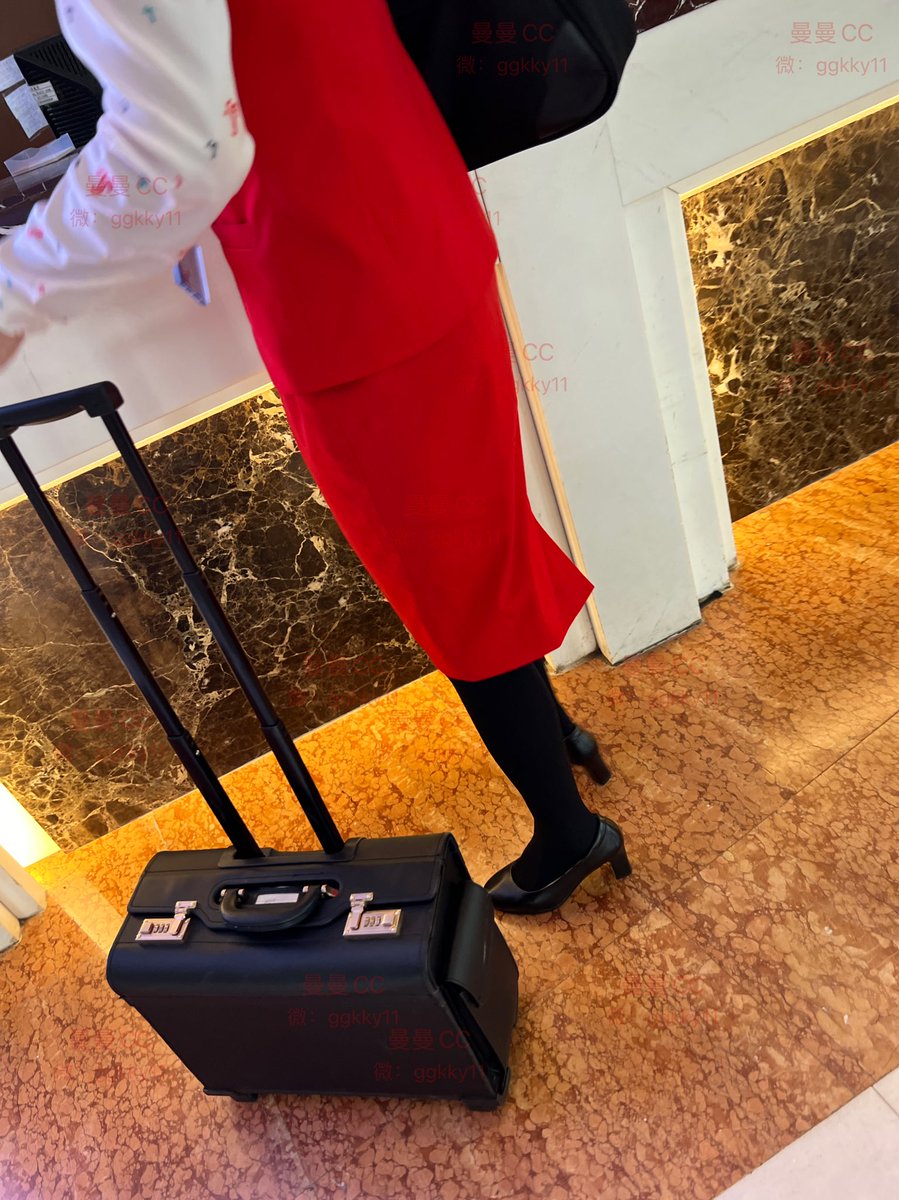 空姐曼曼闲置 tweet media