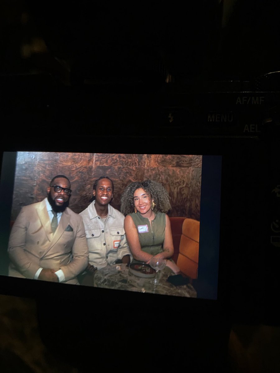 Grateful to be in rooms like <a href="/TheEmanEffectUK/">Emmanuel Asuquo</a> ‘s Financial Freedom Christmas Party.
Great energy, real conversations, and go-getters building with intention.

Real growth comes from honesty, consistency, and higher standards.

Choose your people and the rooms you’re in wisely.